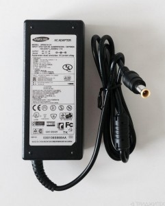 Сетевое зарядное устройство для ноутбука Samsung 14V/3A (6,5*4,4мм)